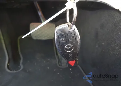 2019 Mercedes-Benz Glc 300 from USA, damaged, VIN WDC0G4JB2KV123804